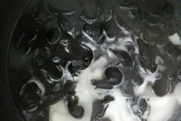 山药炒木耳的做法图解3
