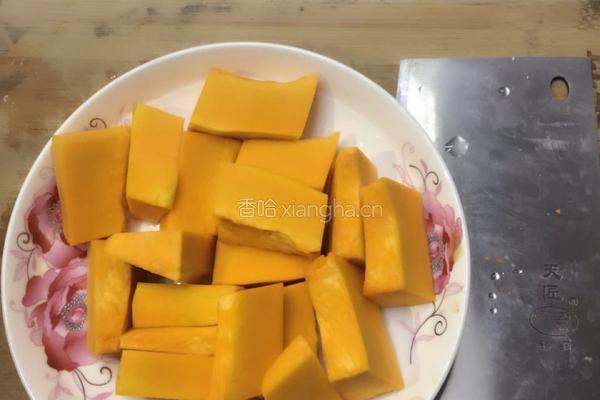 红烧南瓜的做法图解1