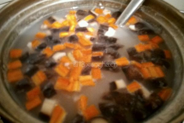 香菇鸡肉粥的做法图解5
