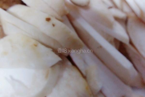 蚝油三菌菇的做法图解2