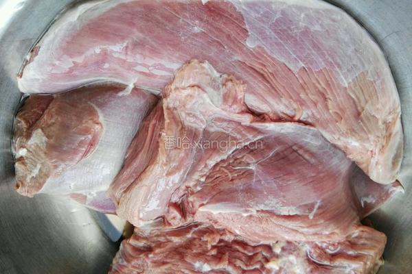 香辣驼鸟肉的做法图解1