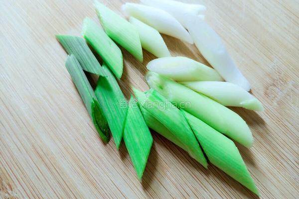 西红柿豆腐汤的做法图解5