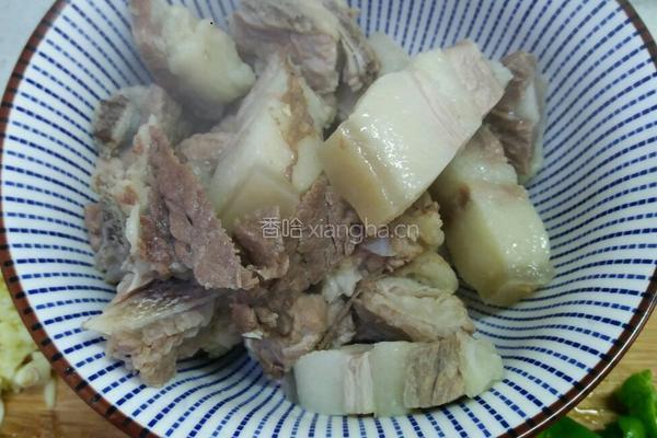 排骨五花炒辣椒的做法图解4