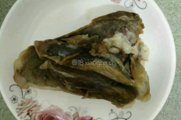 腊肉炒蒜苔的做法图解2
