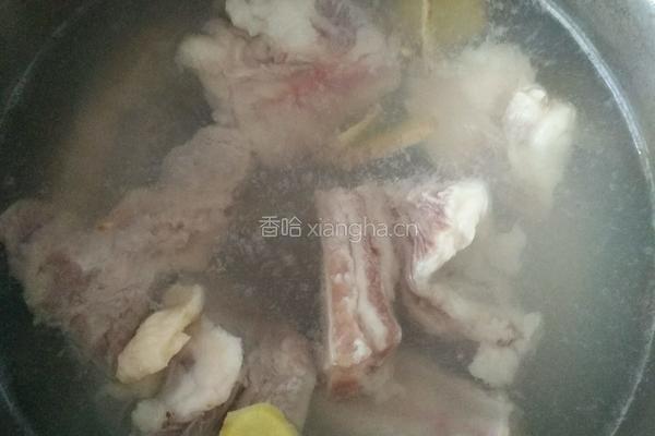 茯苓红豆排骨汤的做法图解2