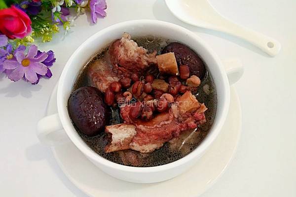 茯苓红豆排骨汤的做法图解8