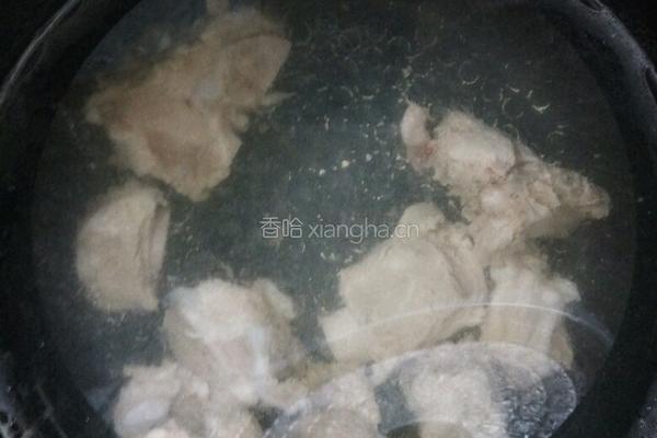 排骨紫菜粥的做法图解2