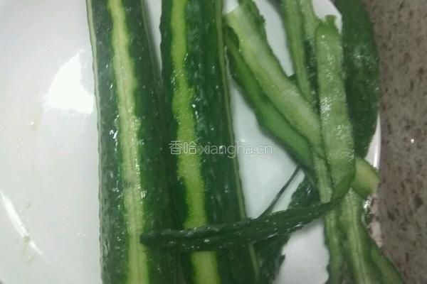 酸奶黄瓜的做法图解2