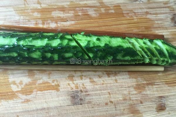 蓑衣黄瓜的做法图解4