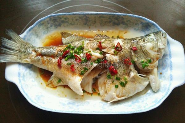 清蒸鲈鱼的做法图解11
