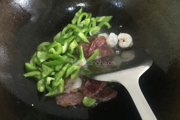 腊肠虾仁炒青椒的做法图解5