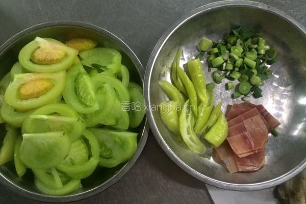 家烧青番茄的做法图解1