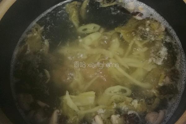 酸辣海鲜米线的做法图解10