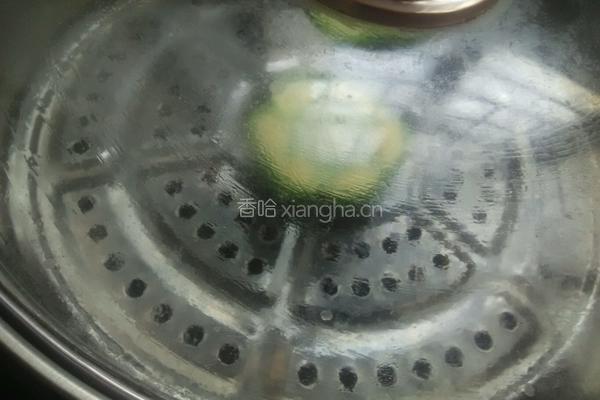 青椒蒸蛋黄的做法图解6