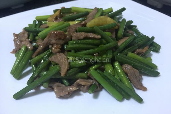 蒜苔炒牛肉