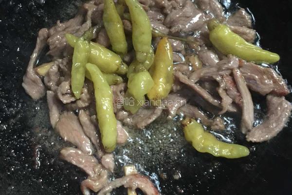 蒜苔炒牛肉的做法图解5