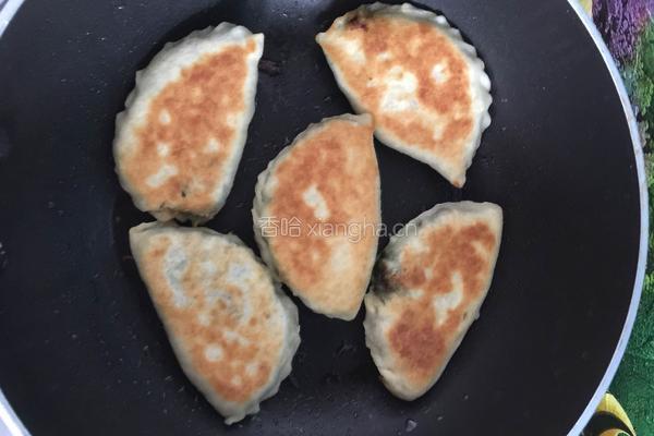 韭菜馅盒子的做法图解5