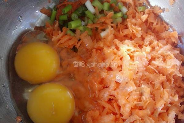 胡萝卜鸡蛋饼的做法图解2