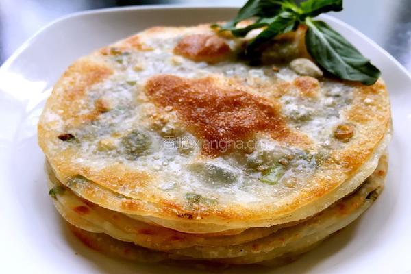 饺子皮葱油饼的做法图解13