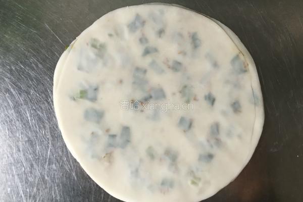 饺子皮葱油饼的做法图解8