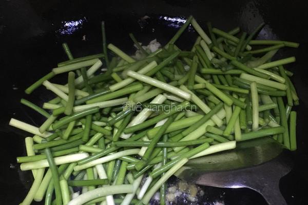蒜台炒肉的做法图解8