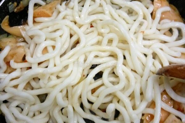 酱炒乌冬的做法图解7