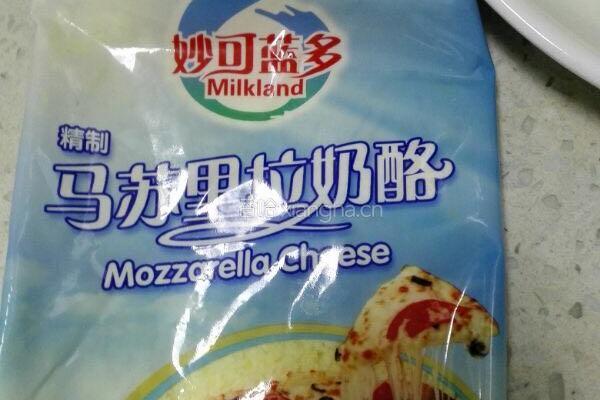 牛扒腊肉外婆菜排骨肉沫焗饭的做法图解7