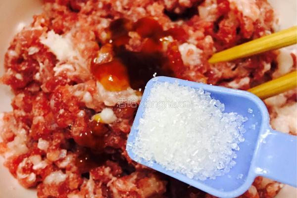 梅菜蒸肉饼的做法图解3