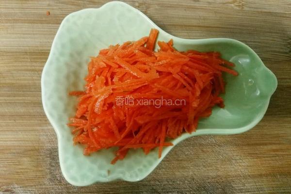 墨鱼干瘦肉粥的做法图解3