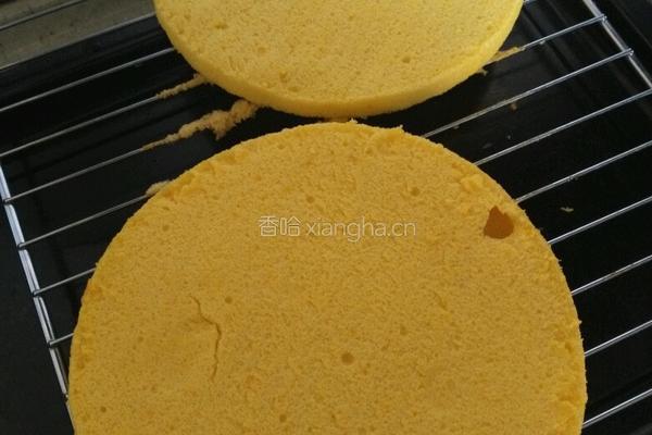 草莓慕斯（8寸）的做法图解1