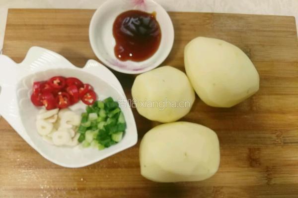 蚝油土豆片的做法图解1