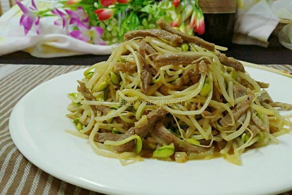 肉丝豆芽菜的做法图解1
