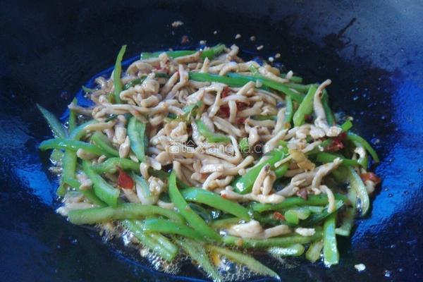 青椒鸡肉丝的做法图解6