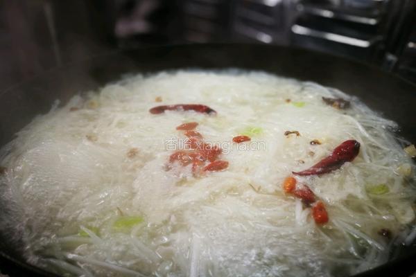 「Cathy边吃边营养」清炖萝卜汤的做法图解10