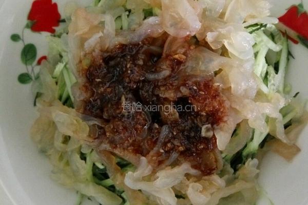 海蜇丝拌黄瓜的做法图解6