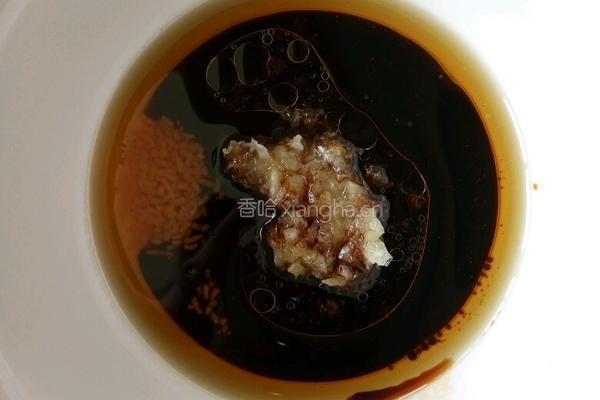 海蜇丝拌黄瓜的做法图解5
