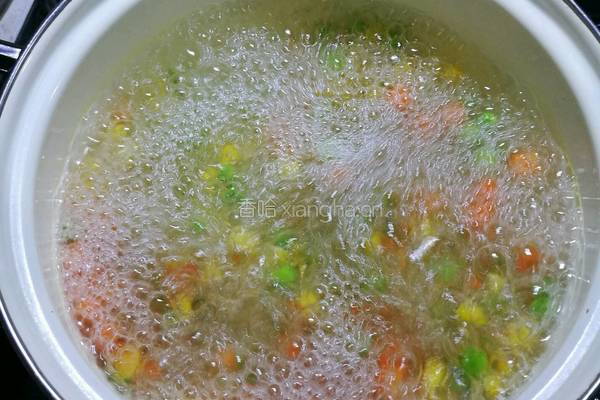 酸酸甜甜营养番茄芝士焗饭的做法图解1