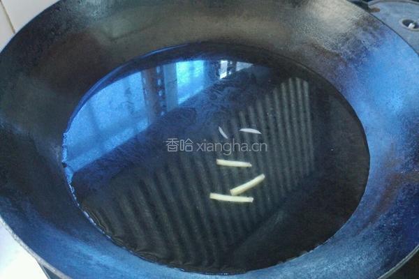 平菇火腿汤的做法图解2