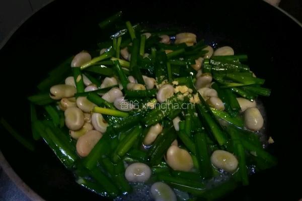 韭菜炒蚕豆的做法图解12