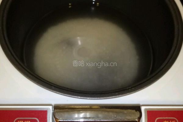 红枣香菇鳕鱼粥的做法图解7