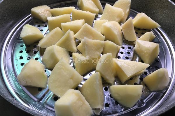 孜然香辣土豆块的做法图解3