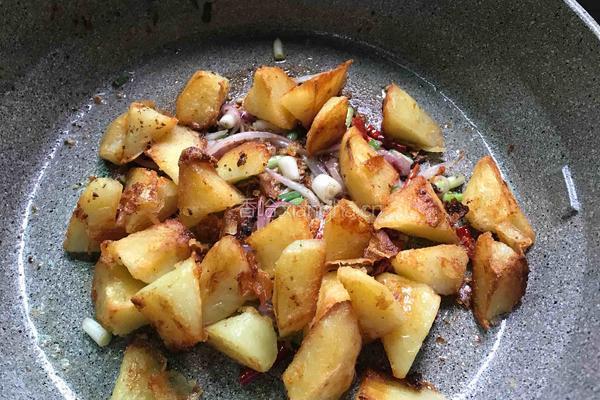 孜然香辣土豆块的做法图解9