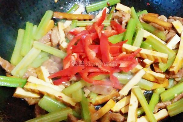 芹菜肉丝炒香干的做法图解9