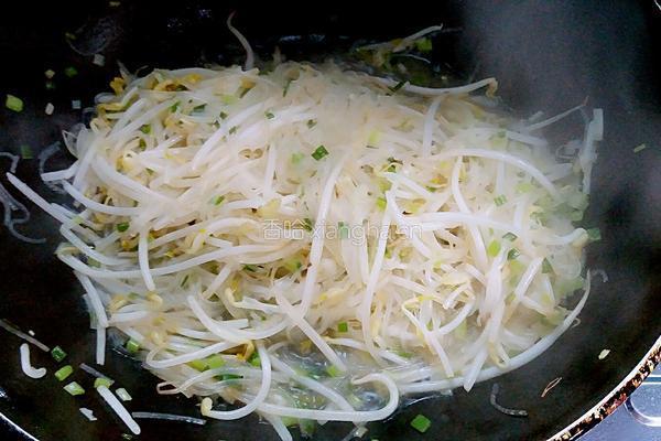 素素（清炒豆芽粉丝）的做法图解8