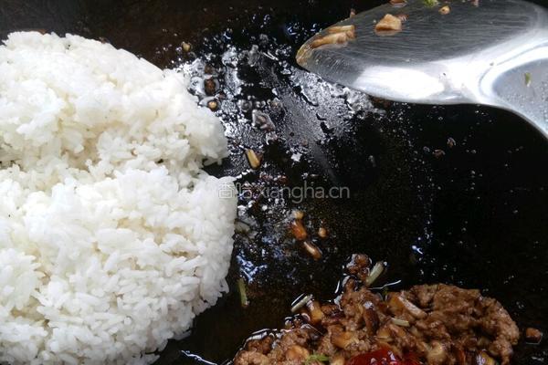 肉沫香菇炒饭的做法图解9