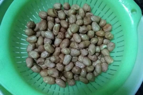 香酥花生米的做法图解2