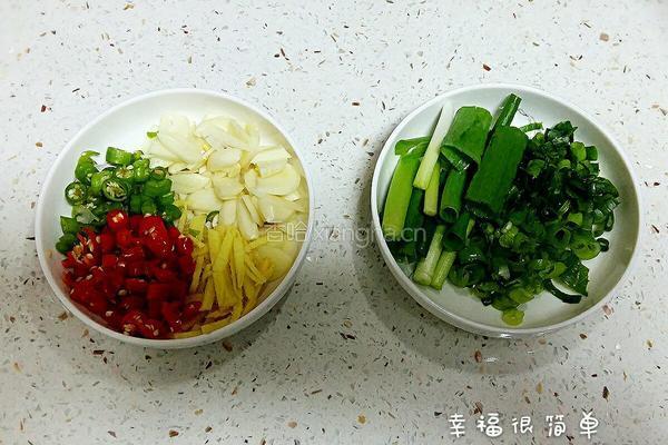 清蒸武昌鱼之孔雀开屏的做法图解5