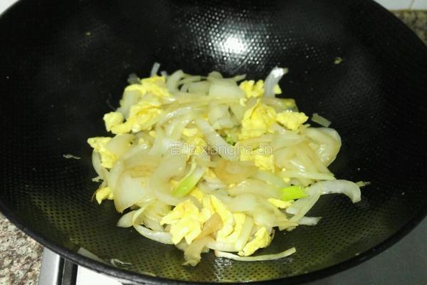 洋葱炒鸡蛋的做法图解8