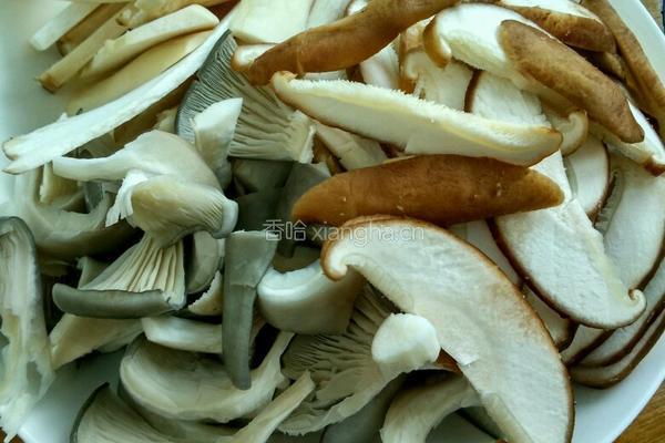 蒜香三菇烩的做法图解7