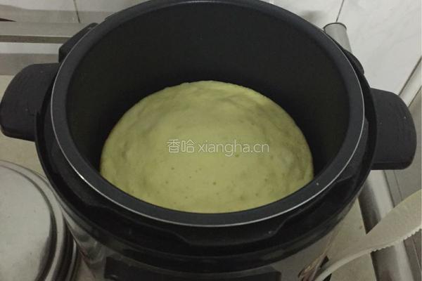 电饭锅海绵面包的做法图解3